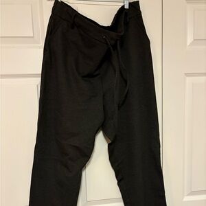 Jones New York Women’s Classic Black Joggers